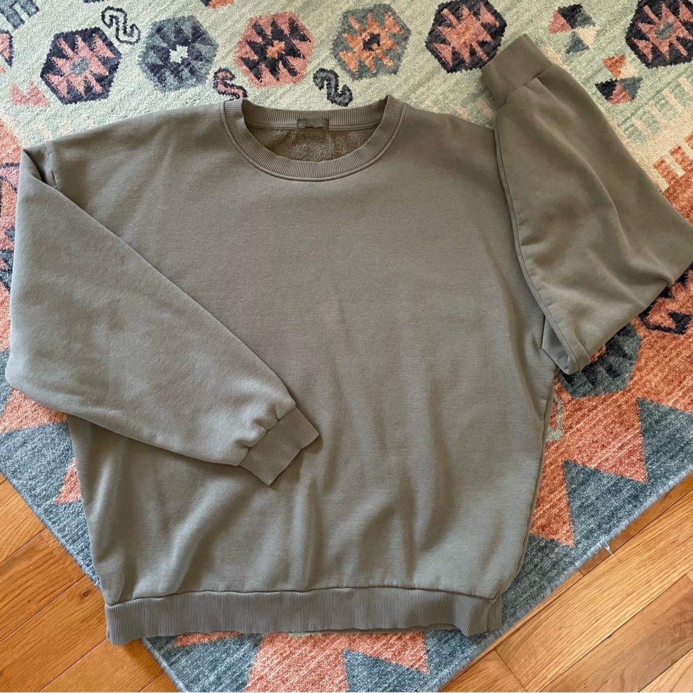 Nuuds Olive Women’s Sweatshirt